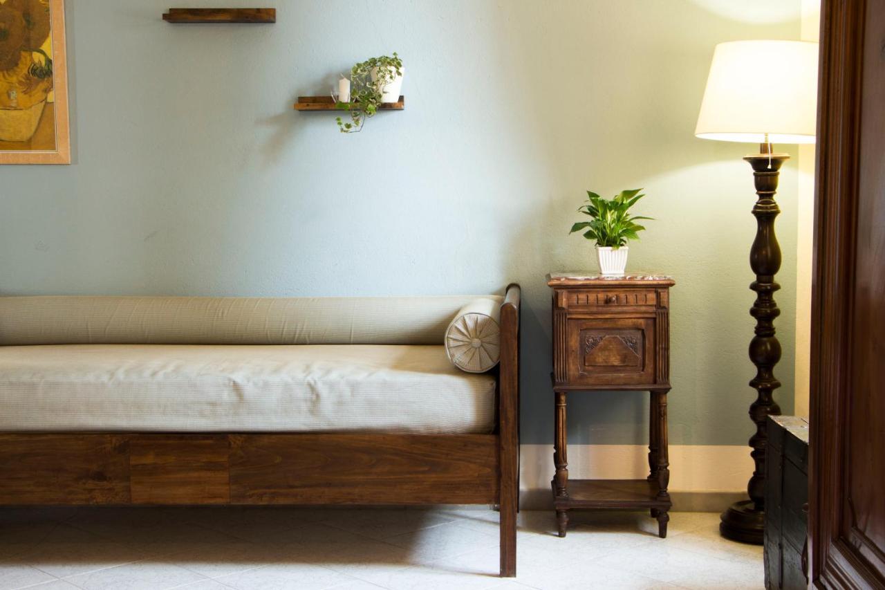Bed and Breakfast L'Aromatario Neive Esterno foto