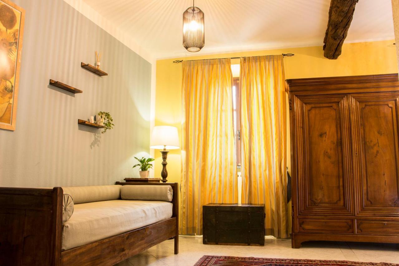 Bed and Breakfast L'Aromatario Neive Esterno foto
