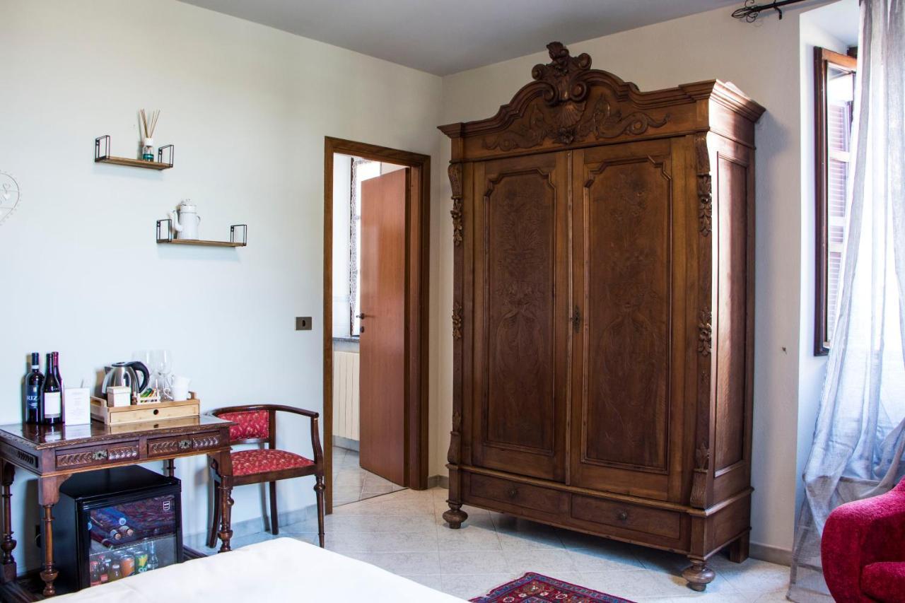 Bed and Breakfast L'Aromatario Neive Esterno foto