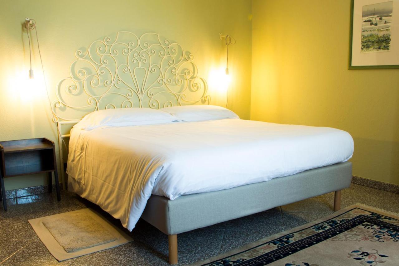 Bed and Breakfast L'Aromatario Neive Esterno foto