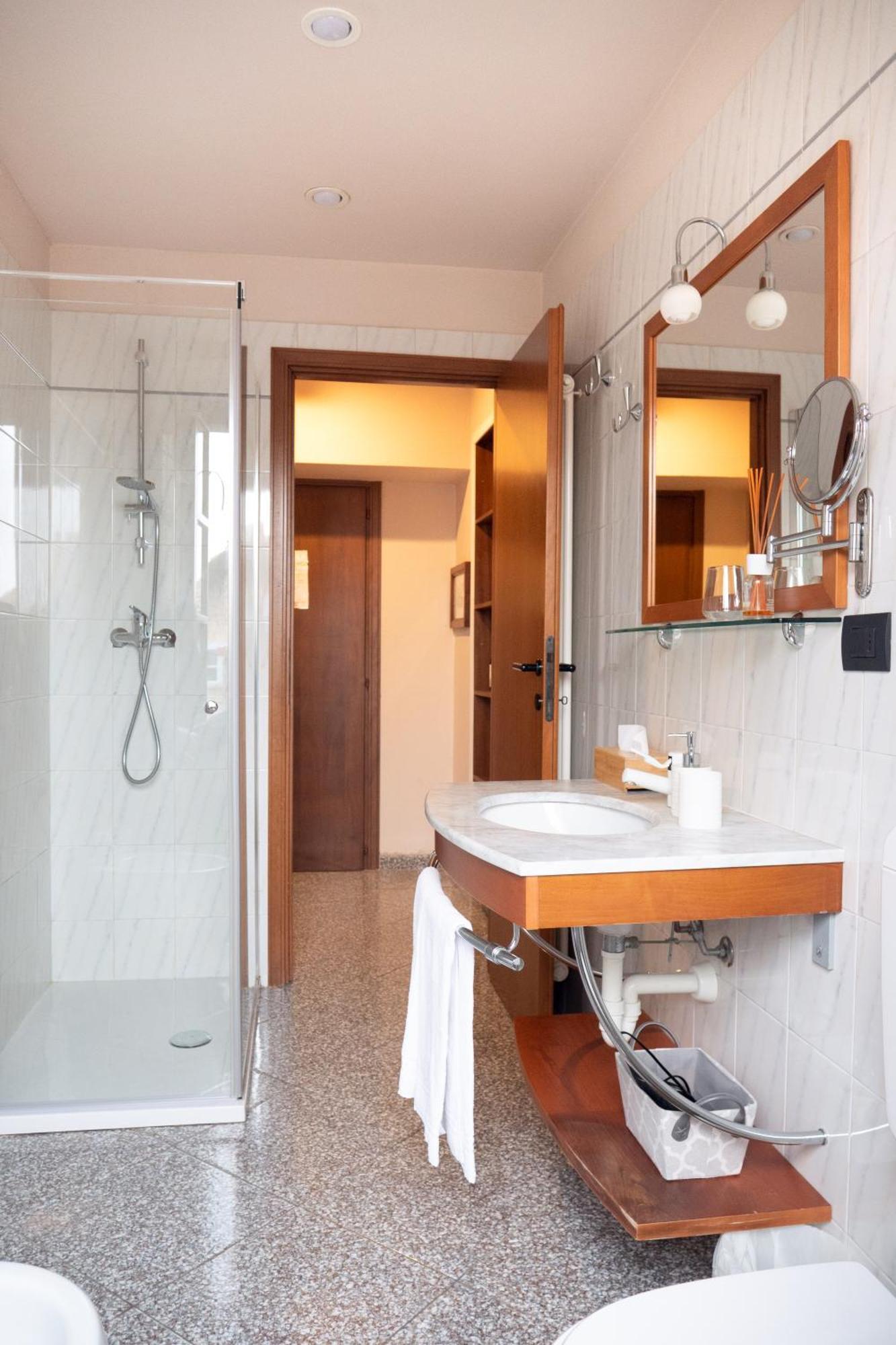Bed and Breakfast L'Aromatario Neive Esterno foto