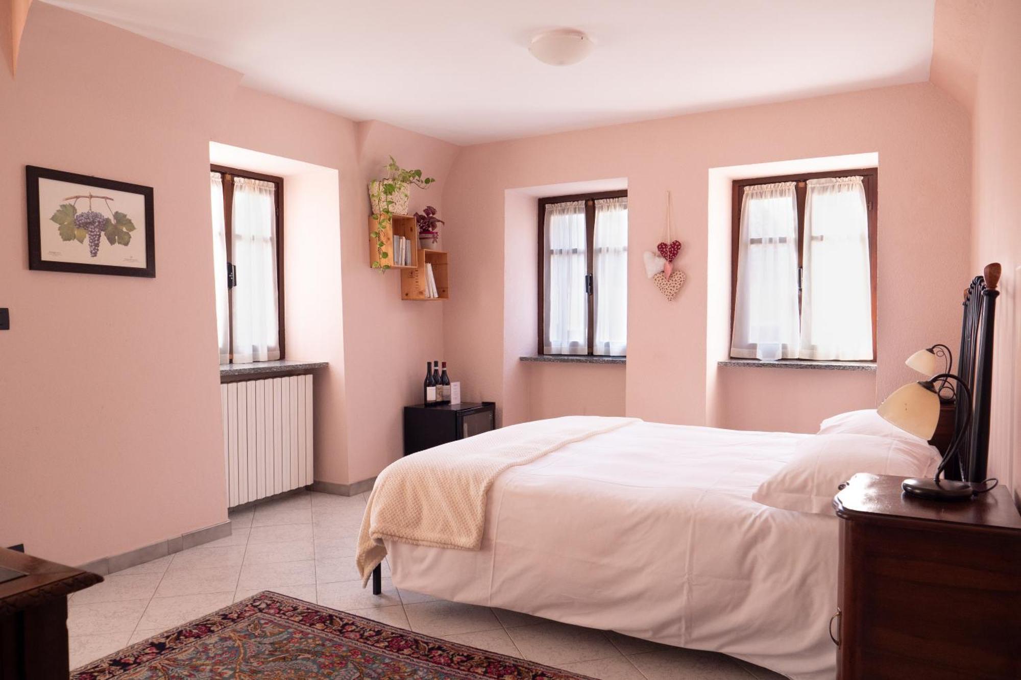 Bed and Breakfast L'Aromatario Neive Esterno foto