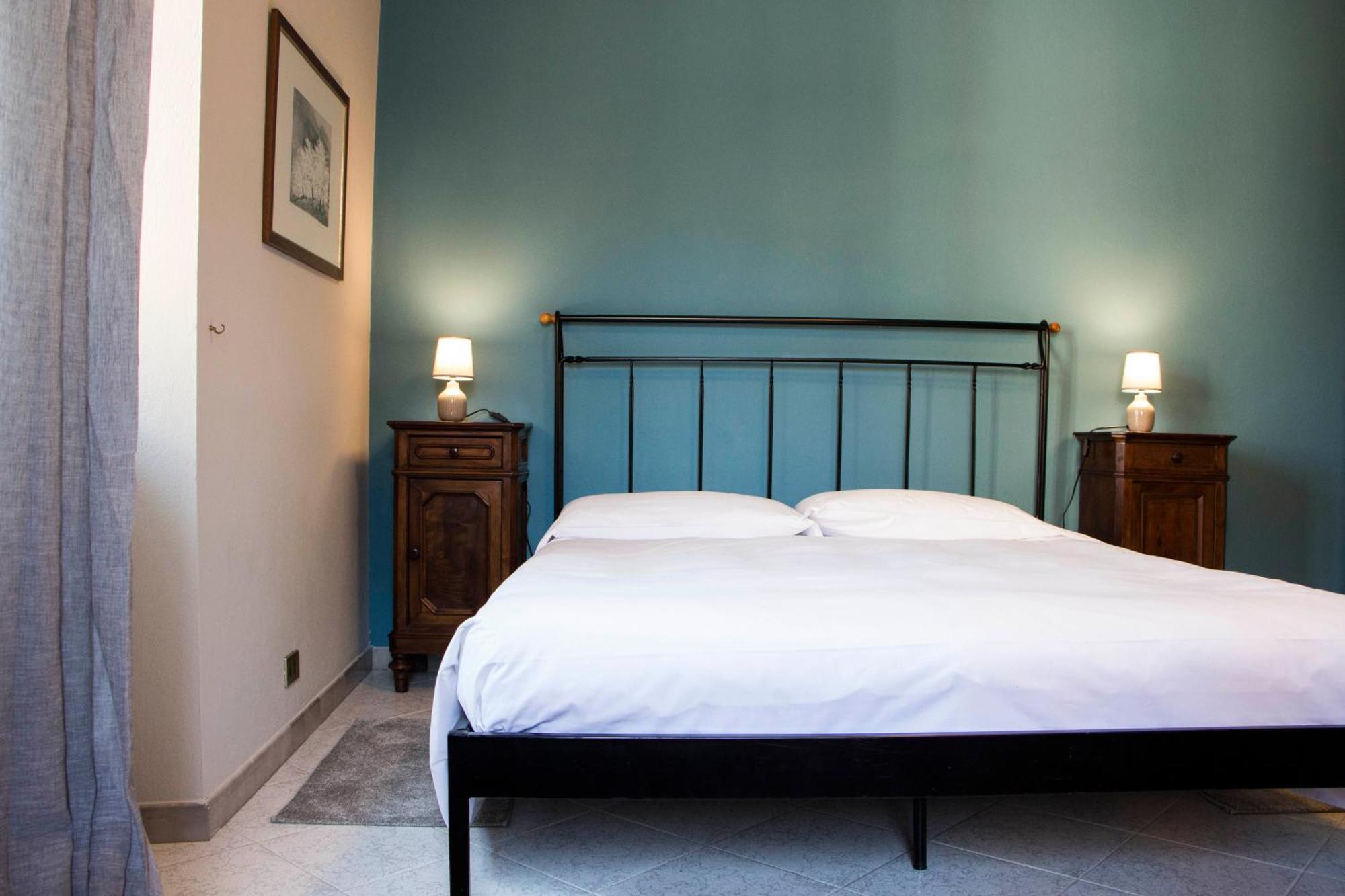 Bed and Breakfast L'Aromatario Neive Esterno foto