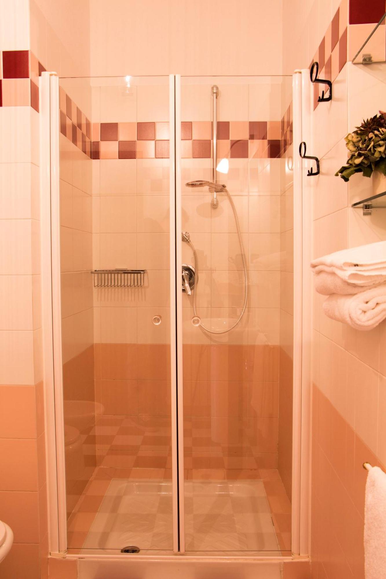 Bed and Breakfast L'Aromatario Neive Esterno foto