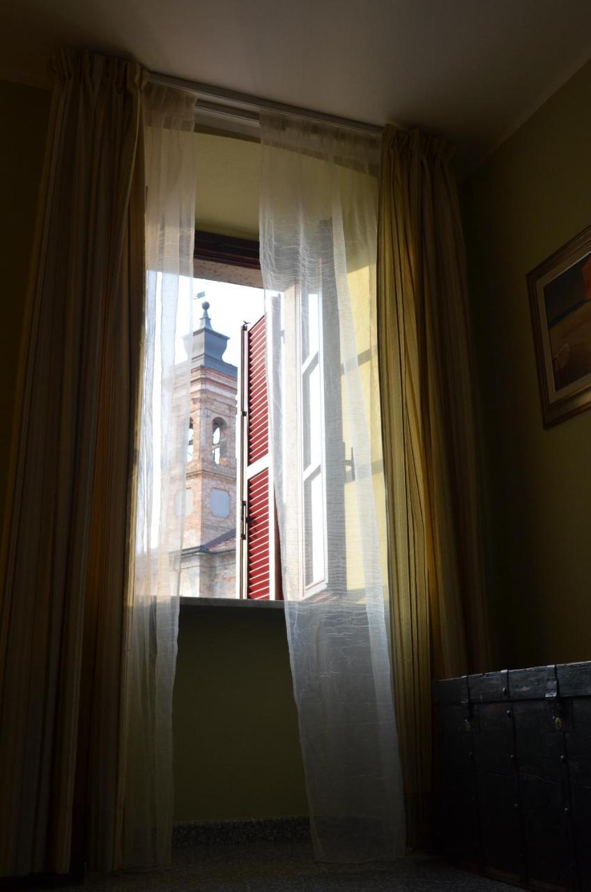 Bed and Breakfast L'Aromatario Neive Esterno foto